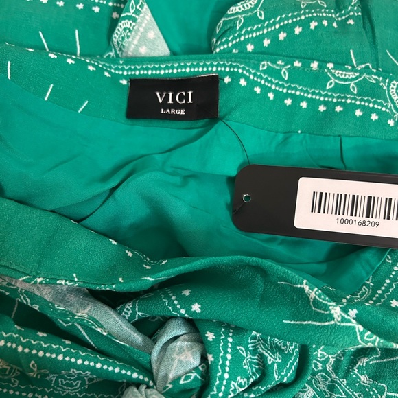 NWT VICI RAYON PRINT WRAP MINI SKIRT SIZE LARGE - Picture 7 of 9